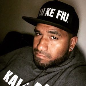 Meet your Posher, Sione